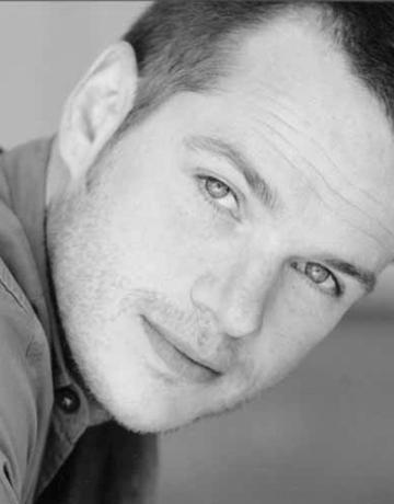 Paige-peter-110--Headshot---30.jpg 