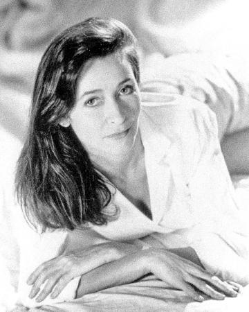 Cherie Lunghi