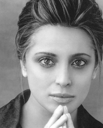 Alanna Ubach